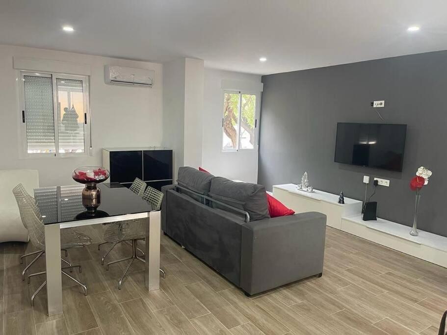 Moderno Apartamento En Elche Eksteriør billede